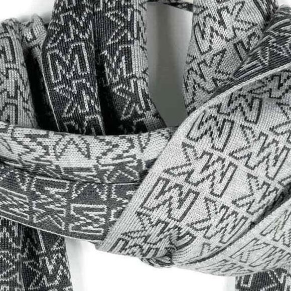 MICHAEL KORS Women's 2 Tone Gray Scarf NWT - Picture 1 of 6